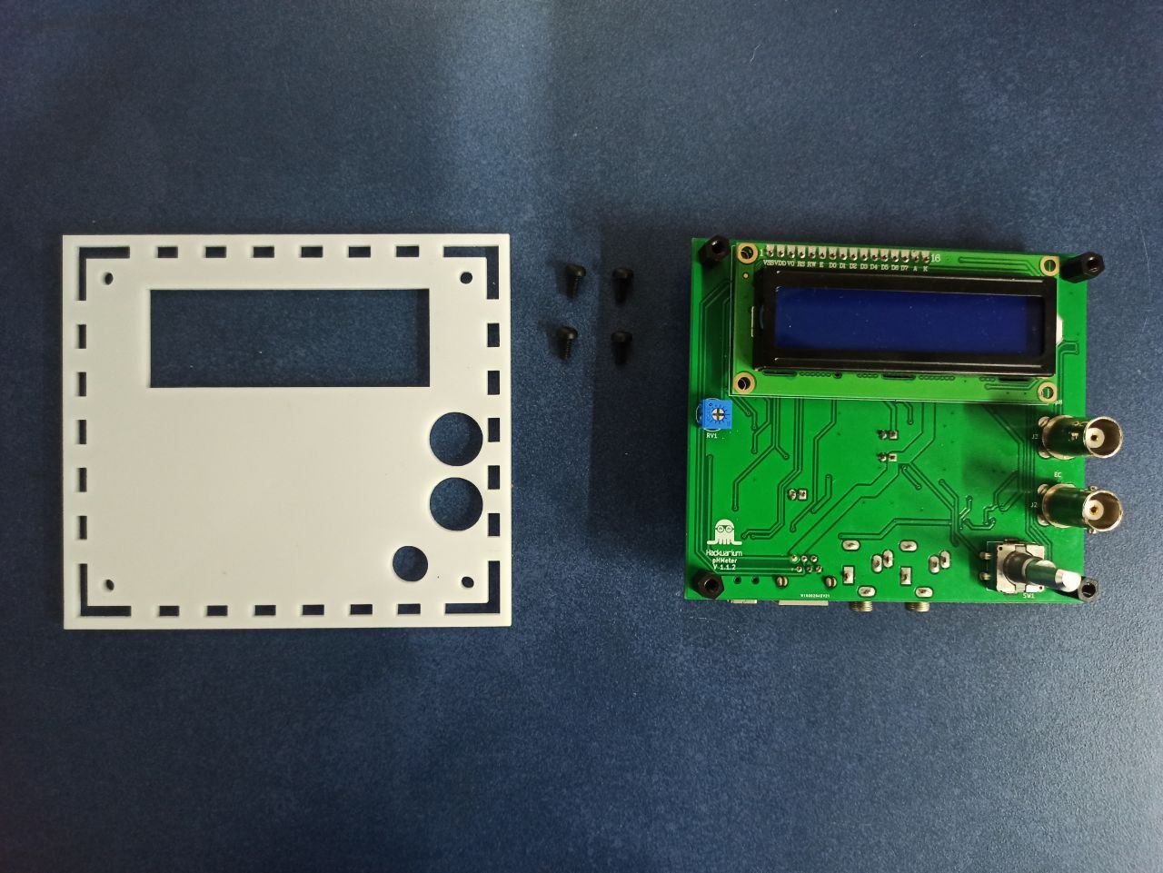 PCB lateral view with screws